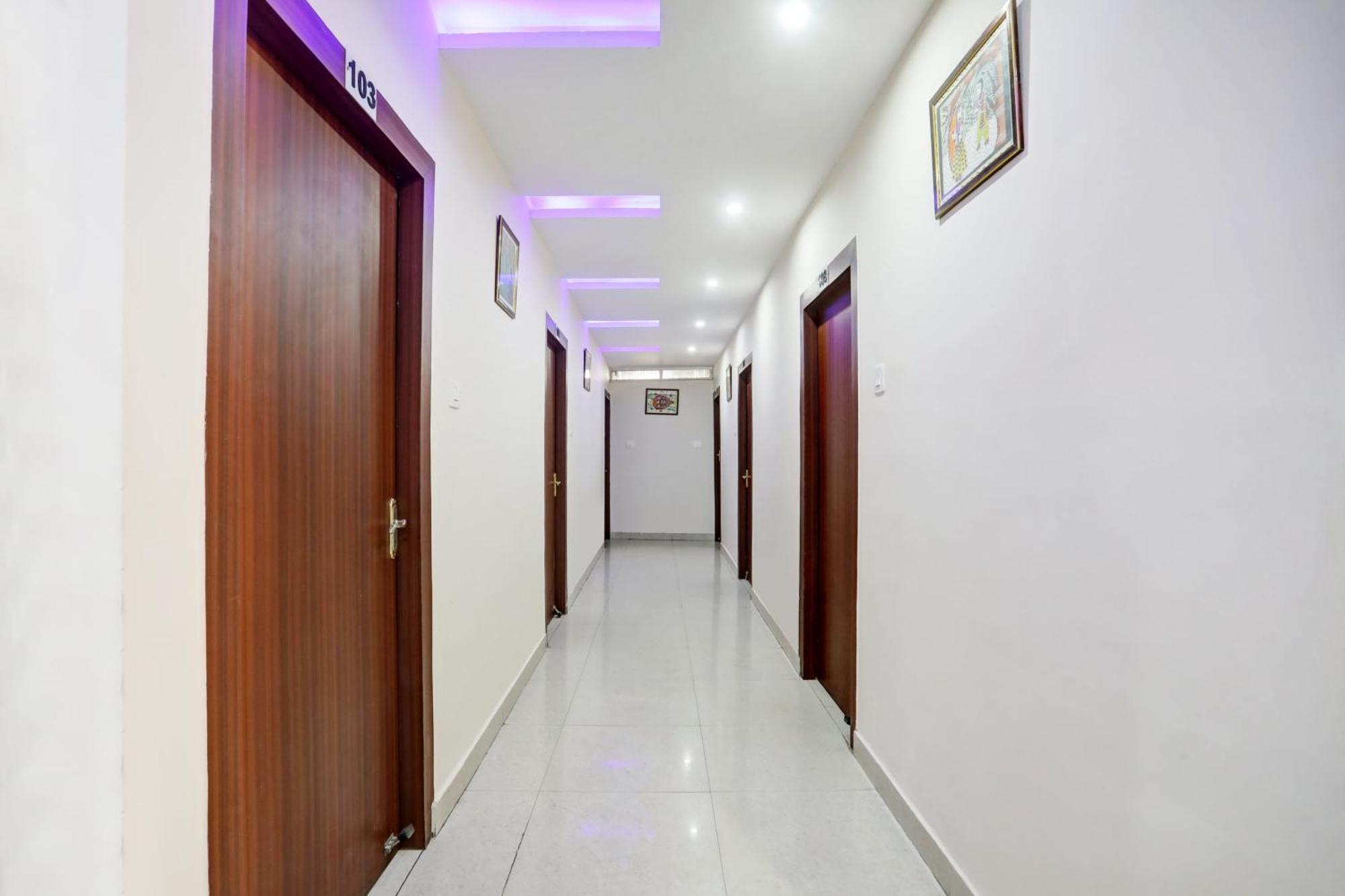 Super Collection O Danapur Near Railway Station Hotel Патна Екстериор снимка