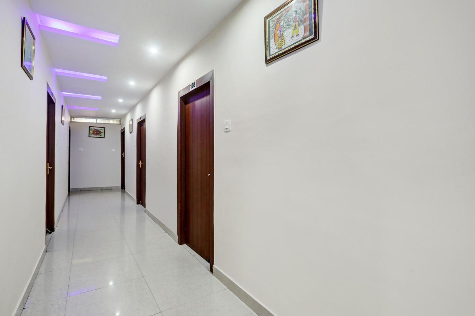 Super Collection O Danapur Near Railway Station Hotel Патна Екстериор снимка